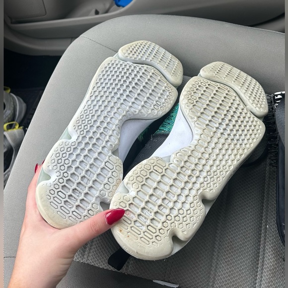 Nike KD 9 Birds of Paradise - Picture 5 of 6